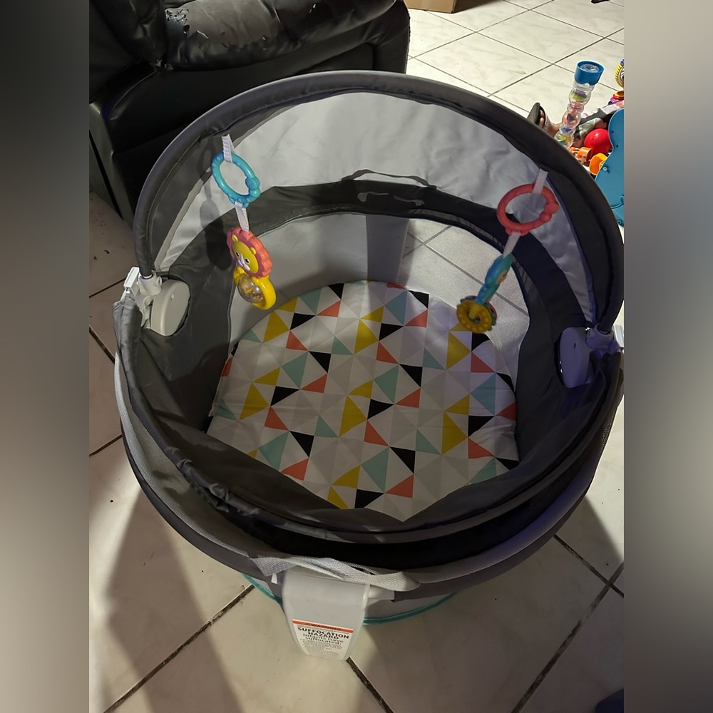 Fisher price baby bassinet dome